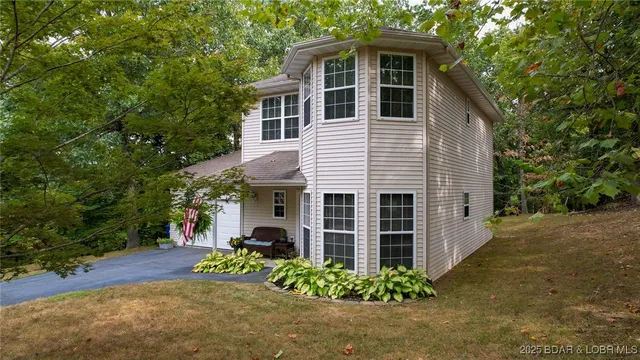 $315,000 | 256 North High Street, Camdenton, MO 65020