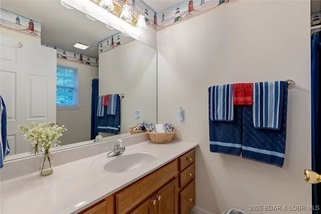 $315,000 | 256 North High Street, Camdenton, MO 65020