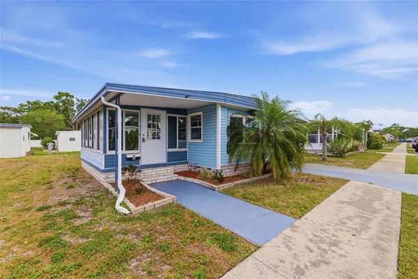 $100,000 | 6100 62nd Avenue North, Unit 38, Pinellas Park, FL 33781