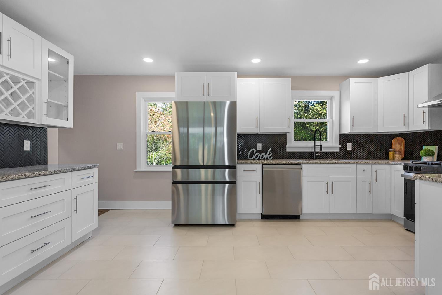 47 Glen Road Howell, NJ 07731 - Photo 34 of 37 Gallery Image 34