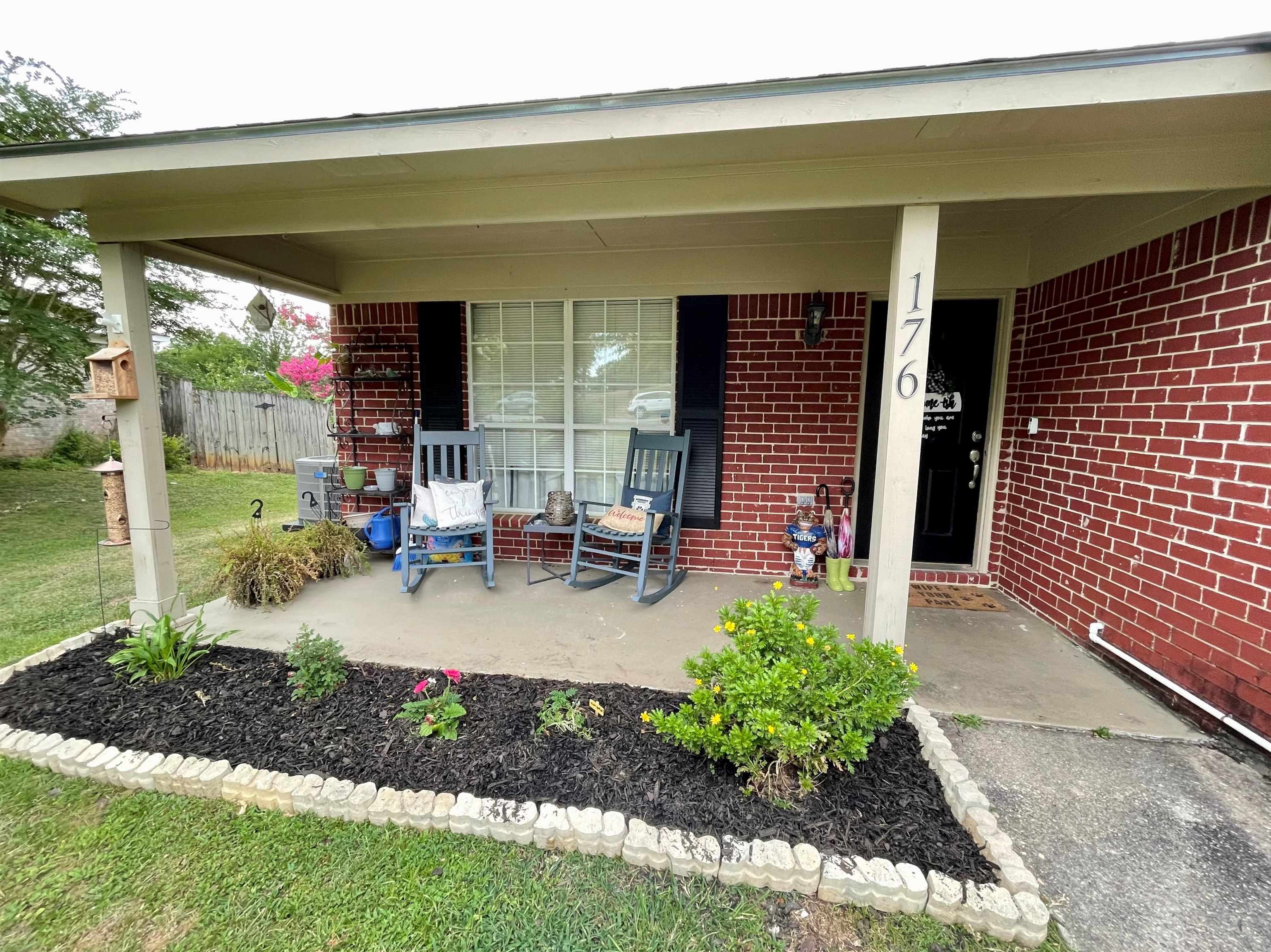 176 Robbins Boulevard Daphne, AL 36526 - Photo 2 of 17
