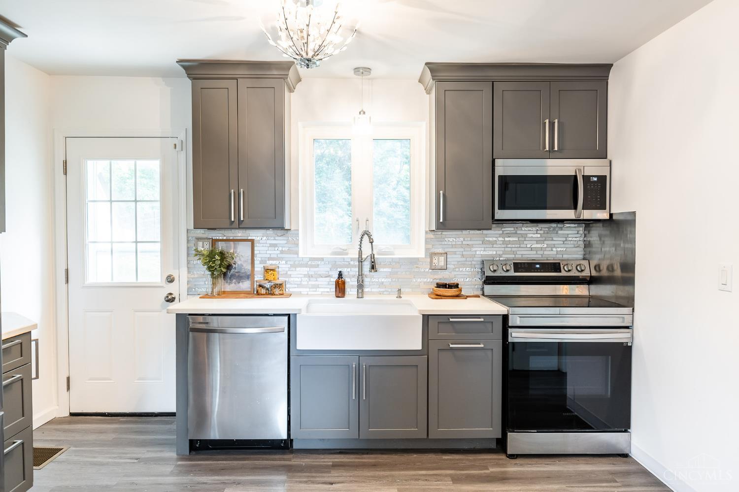 7527 Montgomery Road Cincinnati, OH 45236 - Photo 12 of 27 Gallery Image 12