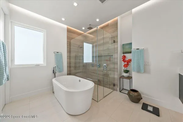 $1,699,990 | 6314 Modern Duran Drive, Melbourne, FL 32940