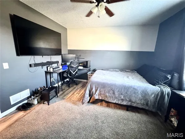 $379,900 | 54291 Johnny Trail, Hannibal, MO 63401