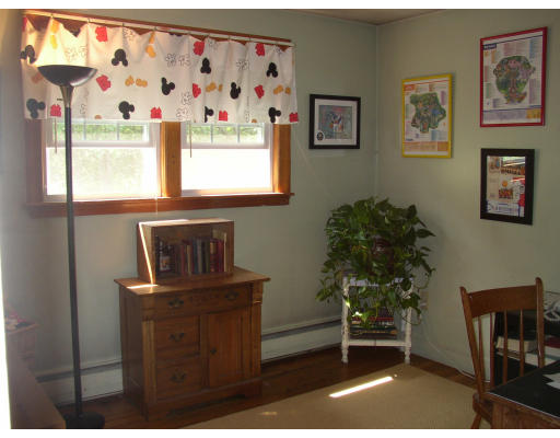 117 Shaw Farm Road Holliston, MA 01746 - Photo 7 of 9 Gallery Image 7