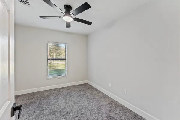 $1,600 | 231 Javelina Trail, Hankamer, TX 77560