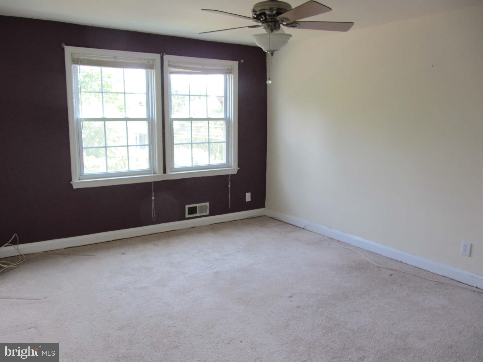 508 Academy Road Baltimore, MD 21228 - Photo 4 of 11 Bedroom (Master) with Ceiling Fan