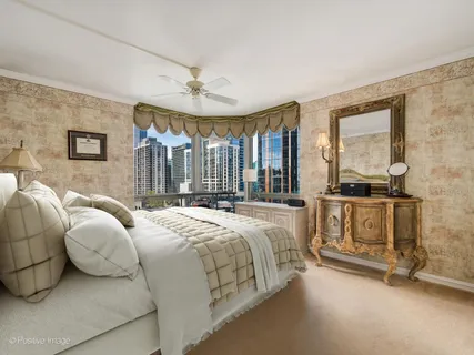 $499,000 | 195 North Harbor Drive, Unit 3208, Chicago, IL 60601