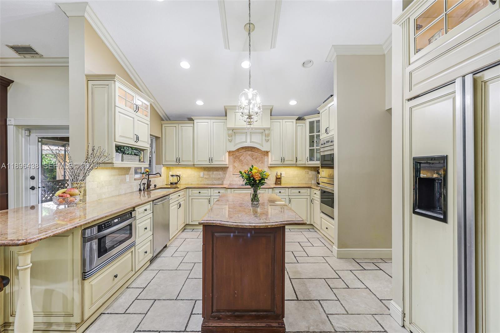 10101 Southwest 5th Street Plantation, FL 33324 - Photo 15 of 77