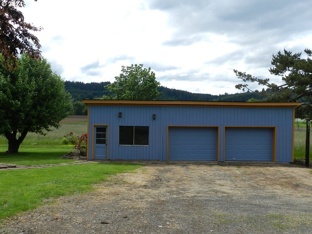 15565 Northwest Sellers Road Banks, OR 97106 - Photo 40 of 48 Garage