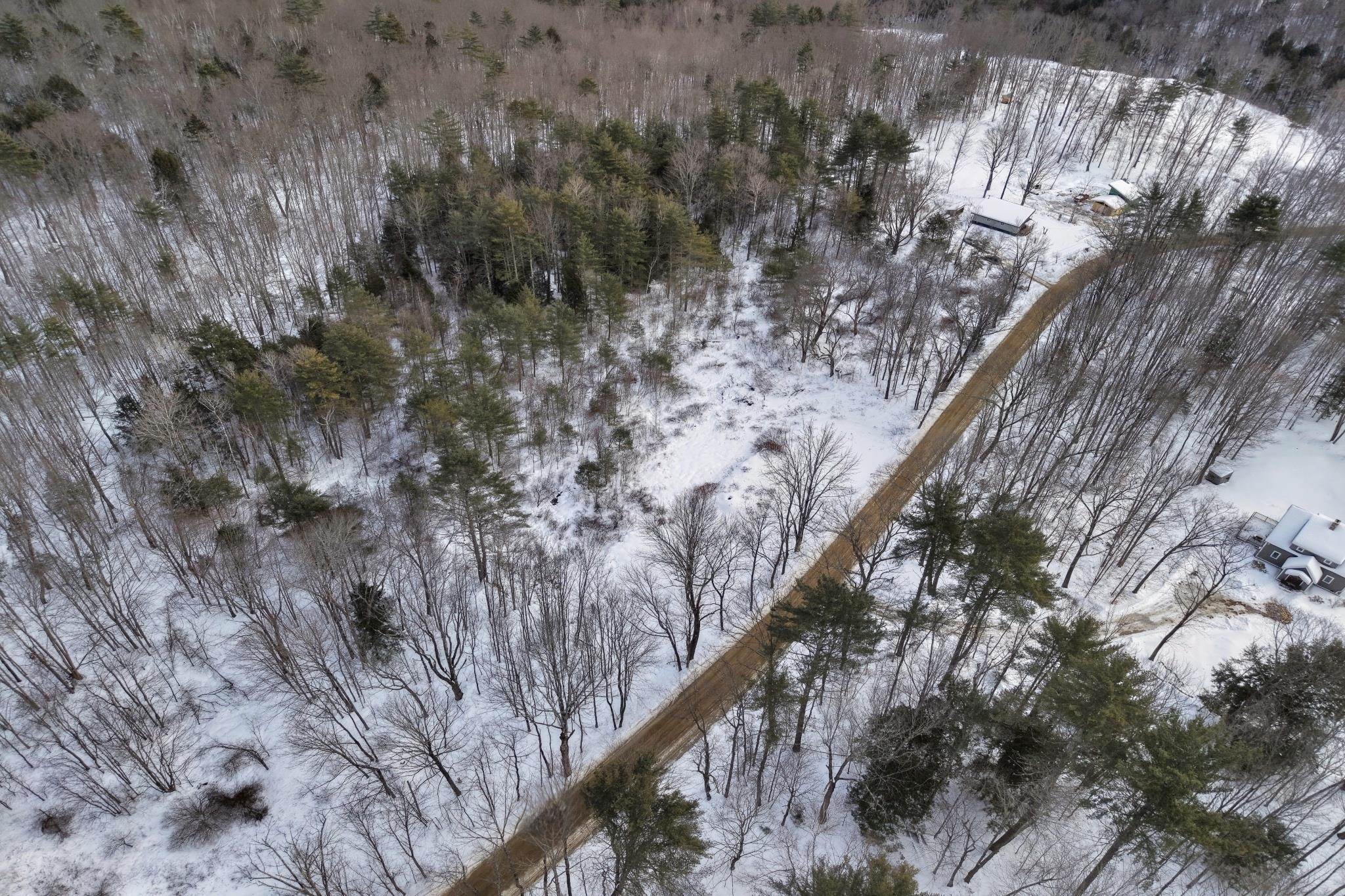793 Texas Hill Road Plymouth, NH 03264 - Photo 3 of 9