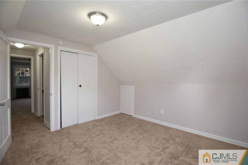 21 Rolling Road Middlesex, NJ 08846 - Photo 14 of 25 Gallery Image 14