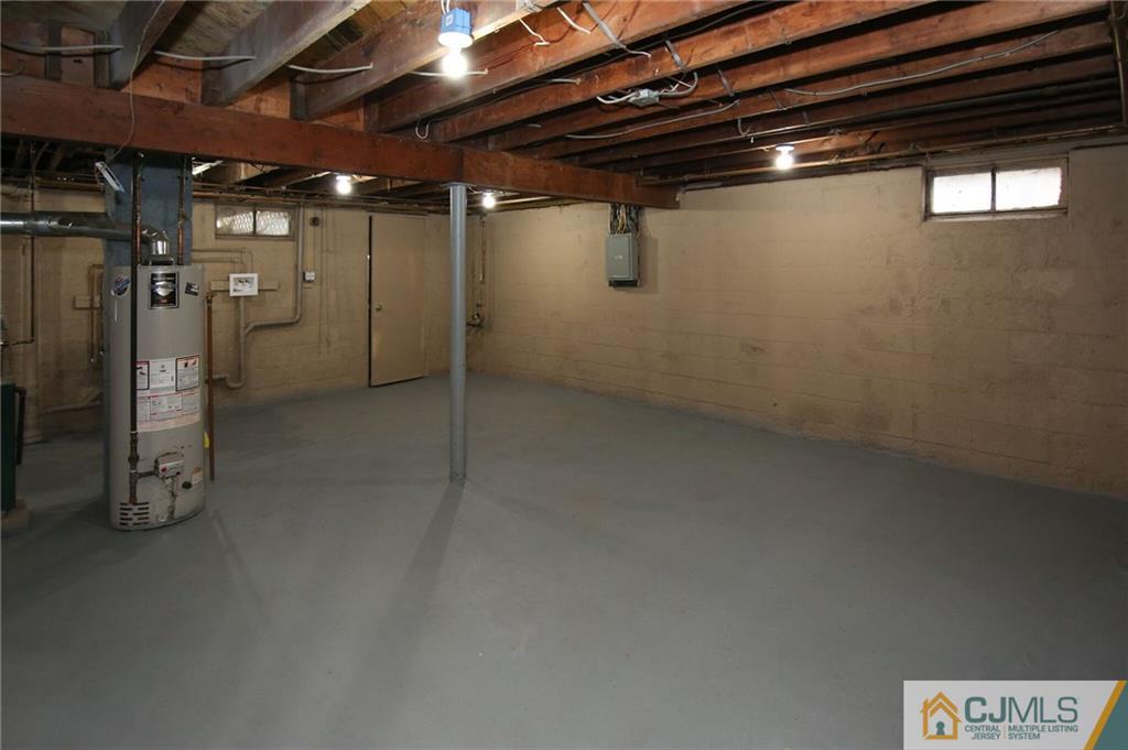 21 Rolling Road Middlesex, NJ 08846 - Photo 19 of 25 Gallery Image 19