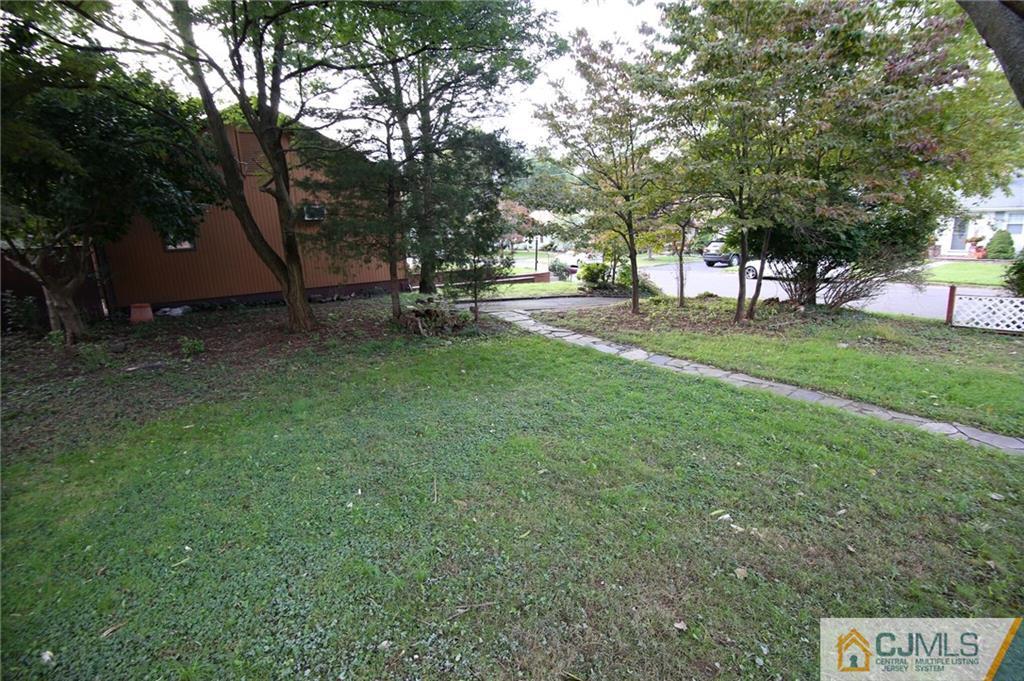 21 Rolling Road Middlesex, NJ 08846 - Photo 22 of 25 Gallery Image 22