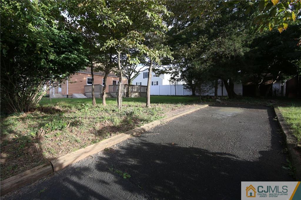 21 Rolling Road Middlesex, NJ 08846 - Photo 23 of 25 Gallery Image 23