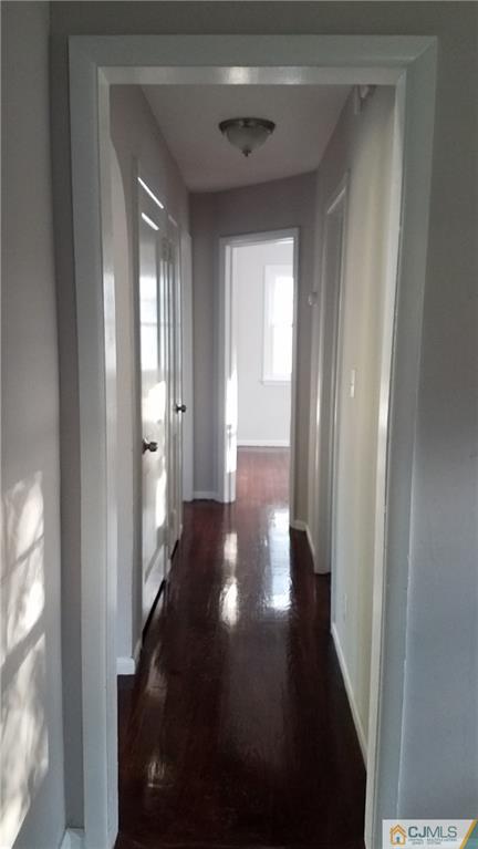 21 Rolling Road Middlesex, NJ 08846 - Photo 8 of 25 Gallery Image 8