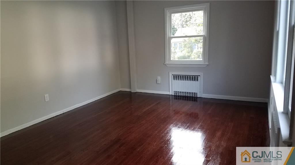 21 Rolling Road Middlesex, NJ 08846 - Photo 9 of 25 Gallery Image 9