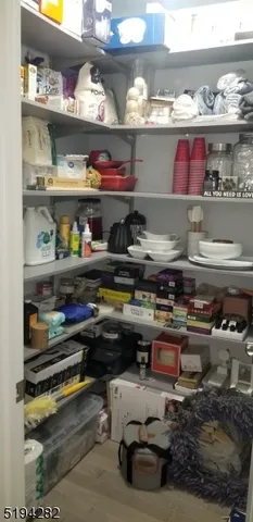 $1,850 | 6 Village Way, Vernon, NJ 07462