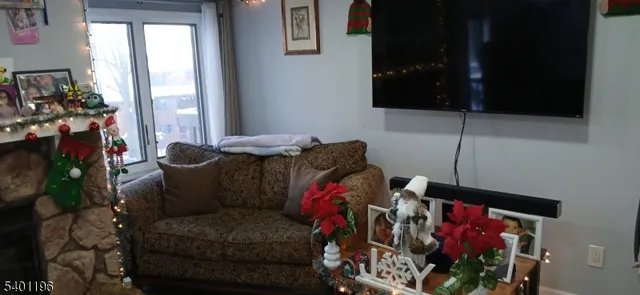 $1,850 | 6 Village Way, Vernon, NJ 07462