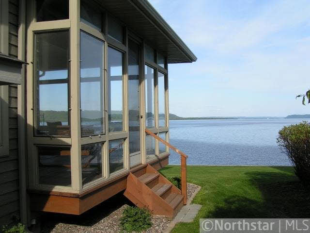 420 Central Point Road Lake City, MN 55041 - Photo 4 of 6 Gallery Image 4