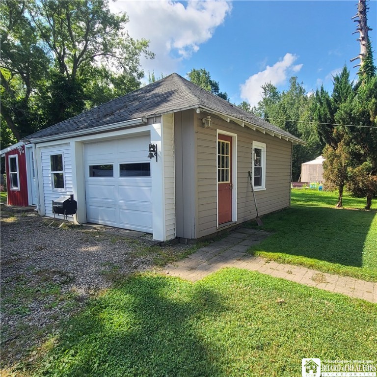 91 West Doughty Street Dunkirk, NY 14048 - Photo 27 of 33 Garage
