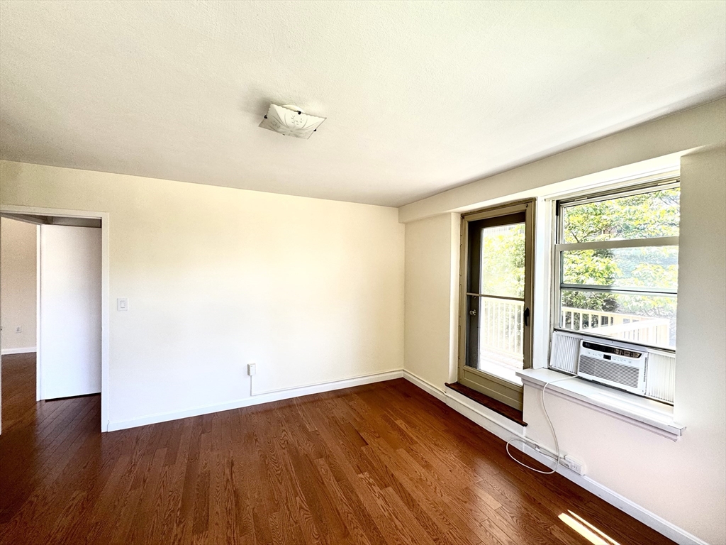145 Pinckney Street, Unit 335 Boston, MA 02114 - Photo 9 of 16
