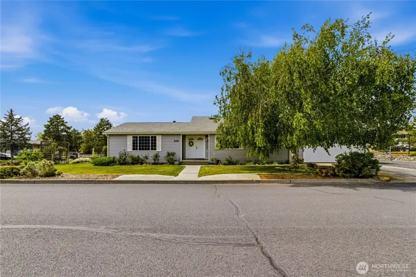 $419,900 | 291 C Street Southeast, Ephrata, WA 98823
