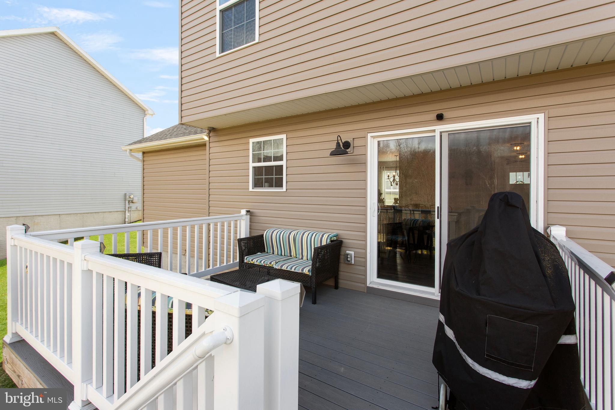 86 Homestead Drive Hanover, PA 17331 - Photo 30 of 38 Composite Deck