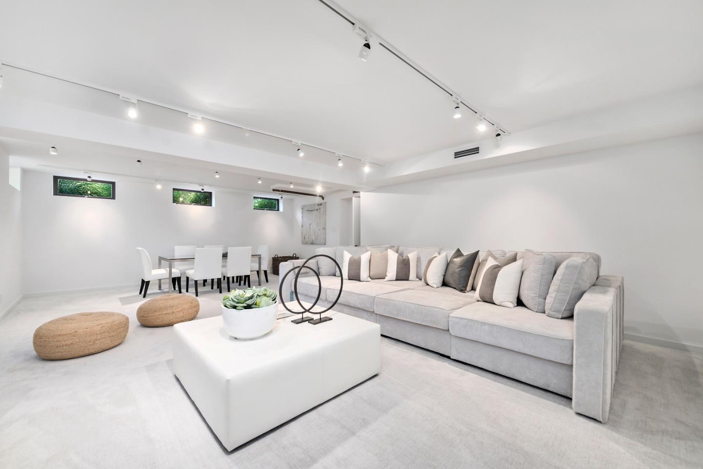 396 Raymundo Drive Woodside, CA 94062 - Photo 13 of 58