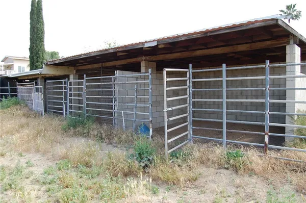 $1,200,000 | 9408 Poplar Avenue, Fontana, CA 92335