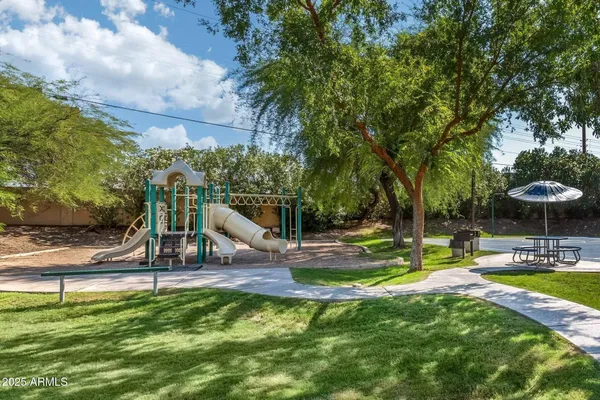 $1,671 | 5102 East Piedmont Road, Unit B2, Phoenix, AZ 85044