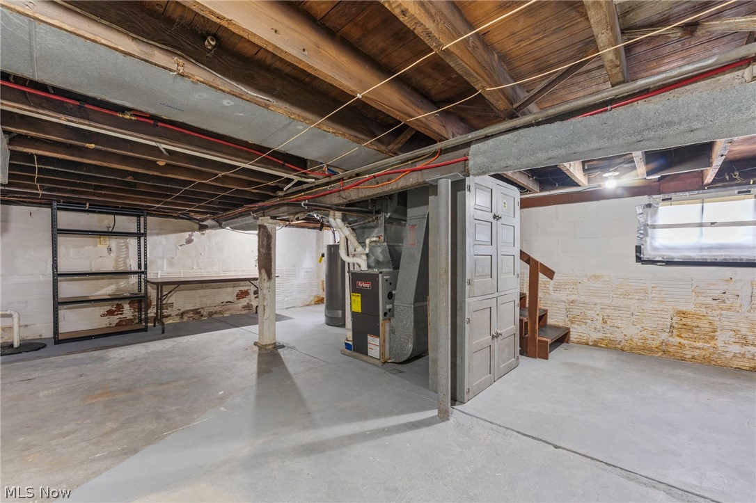 1887 Ritzman Court Akron, OH 44314 - Photo 21 of 24 Gallery Image 21