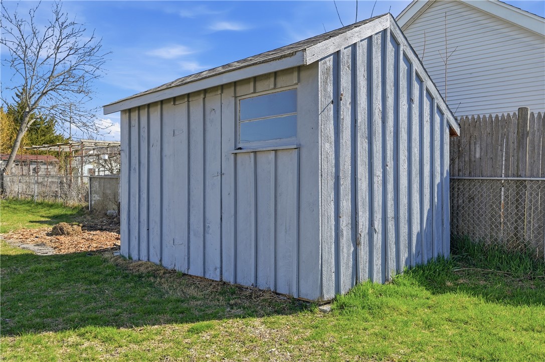 20 Dean Street Pawtucket, RI 02861 - Photo 38 of 40