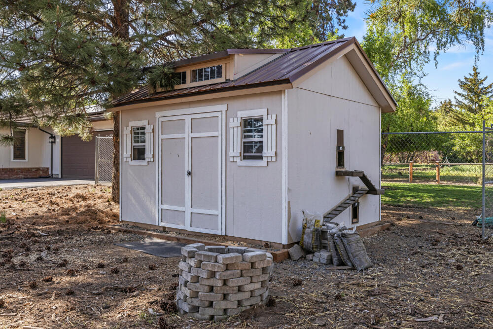 1375 Pine Grove Road Klamath Falls, OR 97603 - Photo 46 of 57 46