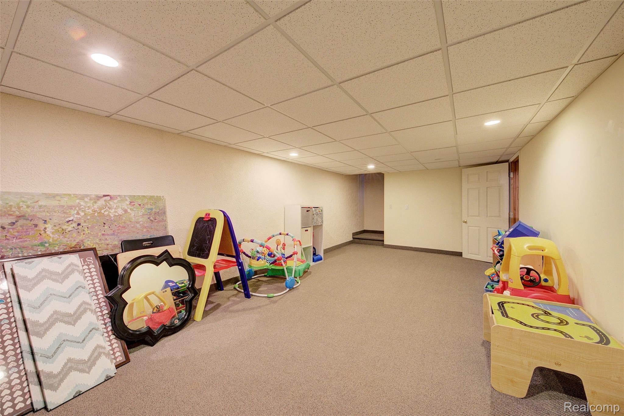 6853 Carlton Road Canton, MI 48187 - Photo 44 of 51 44 Basement.jpg