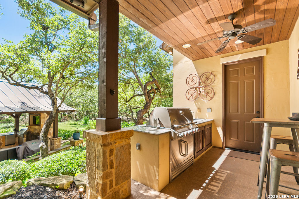 25 Stone Terrace Fair Oaks Ranch, TX 78015 - Photo 71 of 95