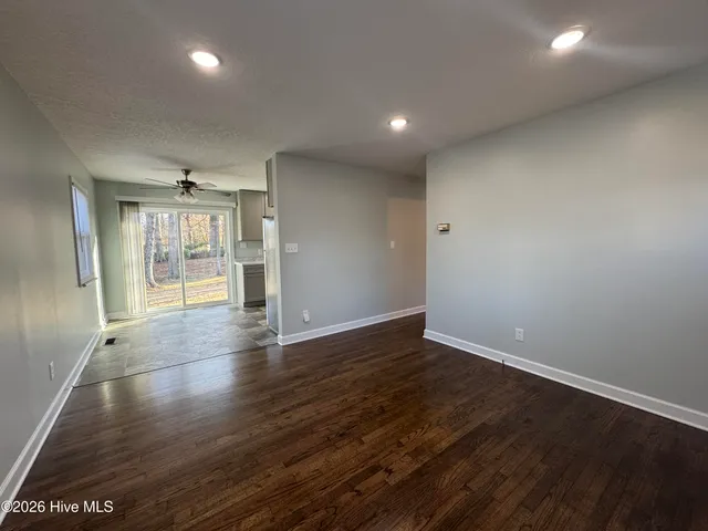 $1,350 | 142 Cardinal Road, Jacksonville, NC 28546