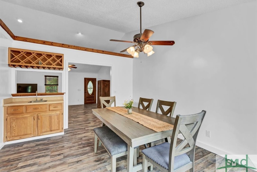 301 West 1st Street Springfield, GA 31329 - Photo 8 of 44