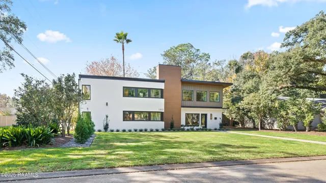 $1,150,000 | 1303 Myrtle Place, Lafayette, LA 70506