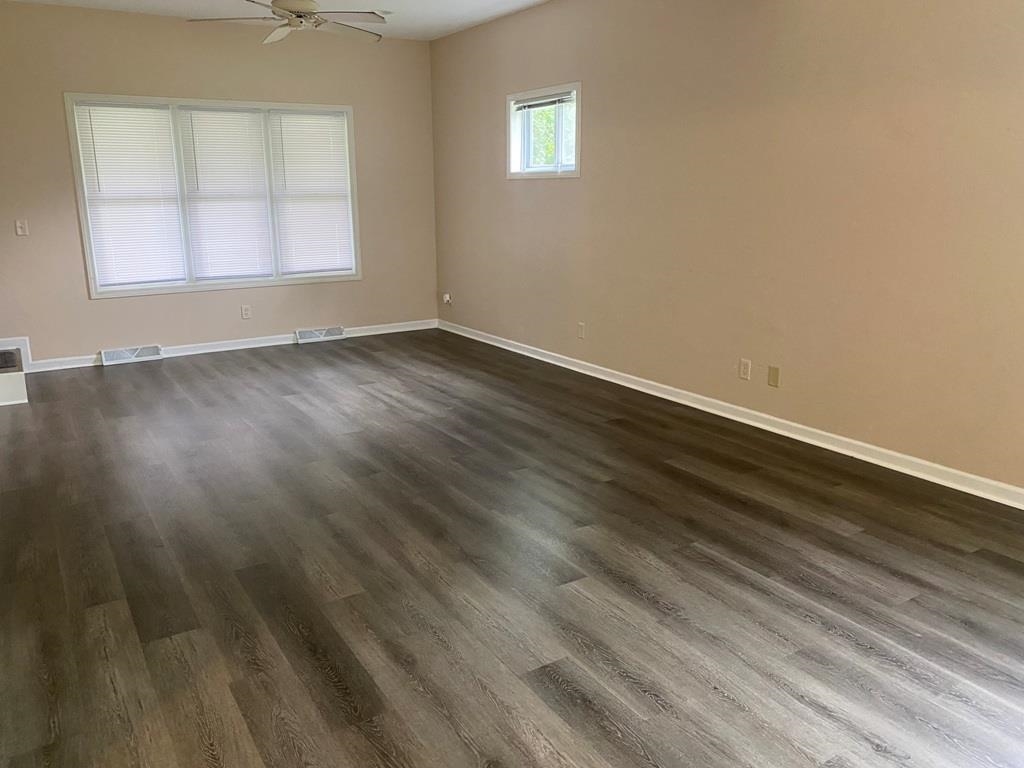 350 South Cottage Street Whitewater, WI 53190 - Photo 3 of 9