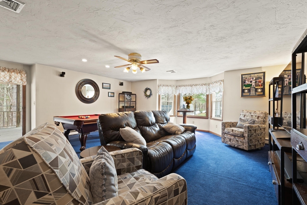 35 Meadowbrook Road Wrentham, MA 02093 - Photo 19 of 41