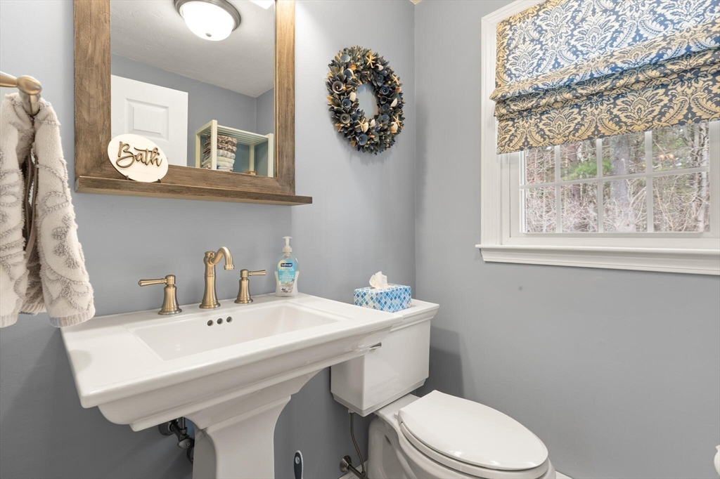 35 Meadowbrook Road Wrentham, MA 02093 - Photo 24 of 41