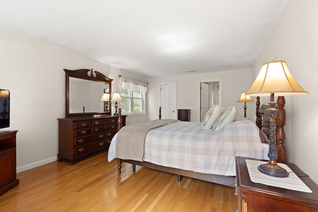 35 Meadowbrook Road Wrentham, MA 02093 - Photo 28 of 41