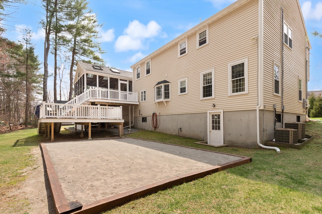 35 Meadowbrook Road Wrentham, MA 02093 - Photo 33 of 41