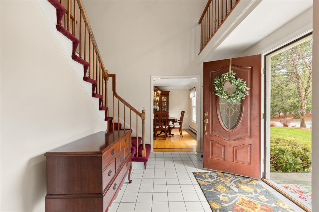 35 Meadowbrook Road Wrentham, MA 02093 - Photo 5 of 41