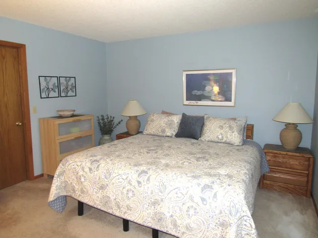 $350,000 | 15157 Patricia Court, Eden Prairie, MN 55346