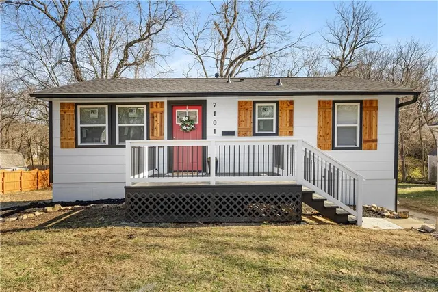 $245,000 | 7101 Willow Avenue, Raytown, MO 64133