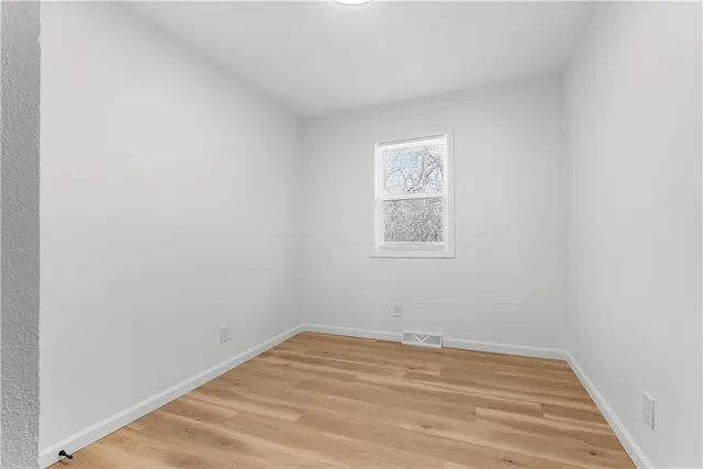 $242,500 | 7101 Willow Avenue, Raytown, MO 64133