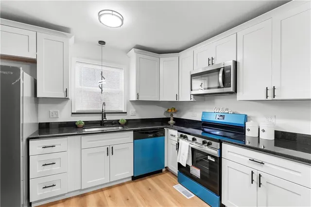 $242,500 | 7101 Willow Avenue, Raytown, MO 64133