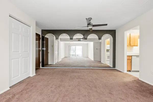 $99,900 | 3240 North Manor Drive, Unit 216, Lansing, IL 60438